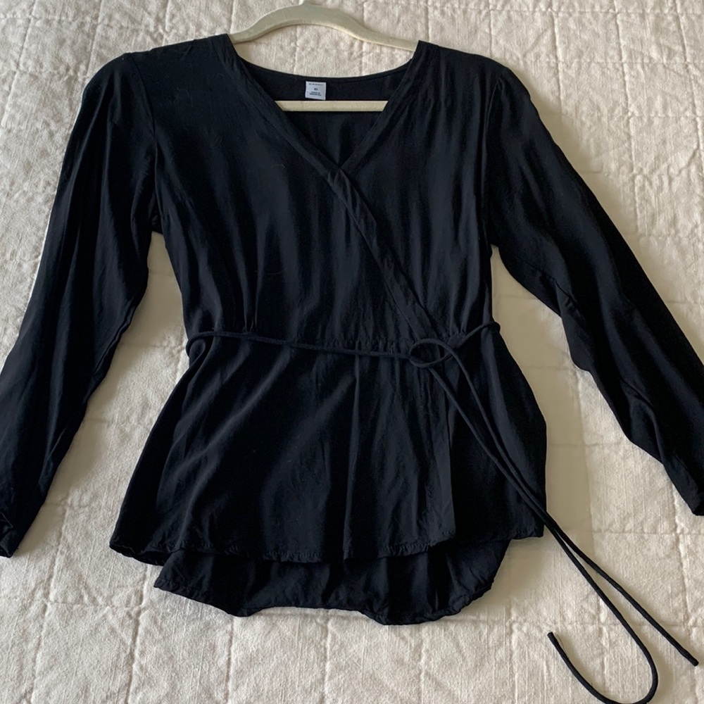 Black old navy blouse xs